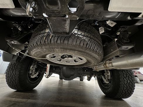 Used 2024 GMC Sierra 2500 Denali w/ Denali Reserve Package image 40