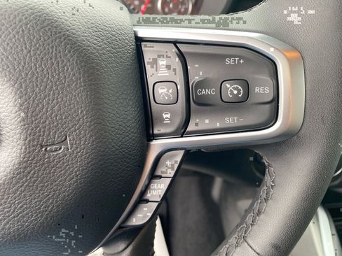 Used 2025 RAM 1500 Big Horn AWD/4WD image 16