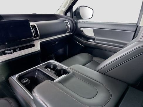 Used 2025 Ford Expedition Max Active image 24