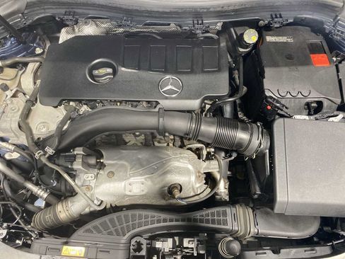 Used 2021 Mercedes-Benz GLA 250 4MATIC image 9