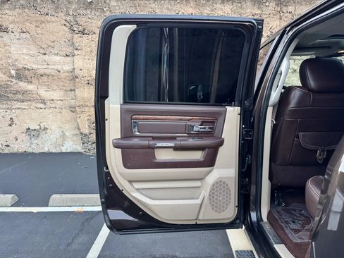 Used 2016 RAM 2500 Longhorn w/ Convenience Group image 19