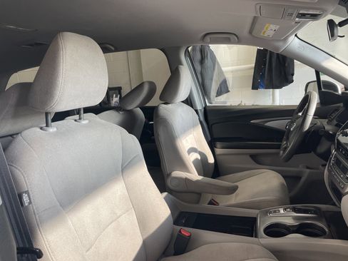 Used 2021 Honda Pilot EX image 14