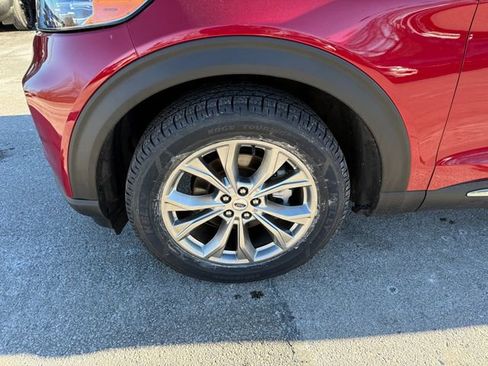 Used 2023 Ford Explorer XLT w/ Equipment Group 202A image 25