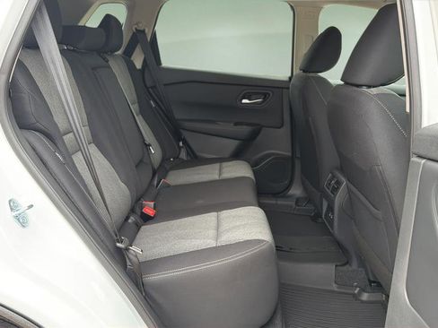 New 2026 Nissan Rogue SV w/ Cold Weather Package AWD/4WD image 16