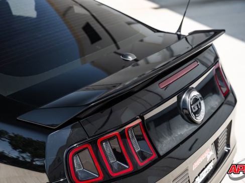 Used 2013 Ford Mustang GT Premium RWD image 27