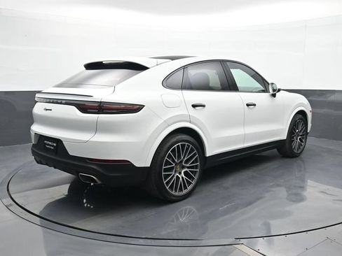 Certified 2021 Porsche Cayenne Coupe AWD/4WD image 23