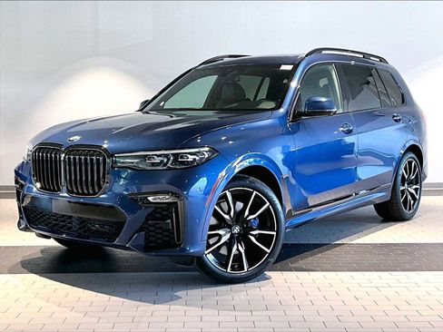 Used 2021 BMW X7 xDrive40i w/ M Sport Package AWD/4WD image 1