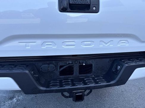 Used 2023 Toyota Tacoma SR image 11