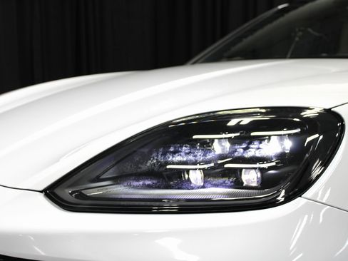 New 2026 Porsche Cayenne S image 15