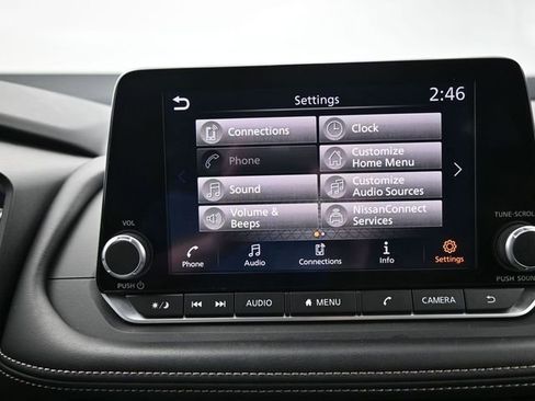 Used 2025 Nissan Rogue SV AWD/4WD image 26