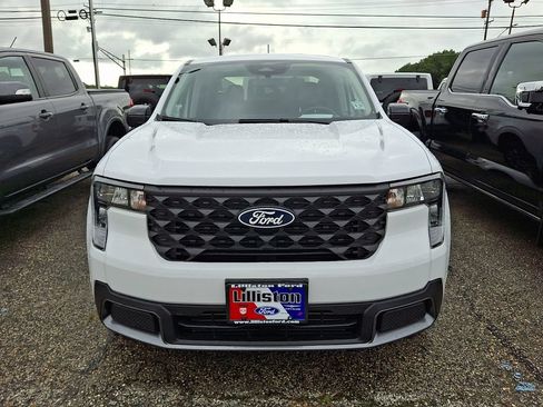 Used 2026 Ford Maverick XLT w/ XLT Luxury Package AWD/4WD image 2