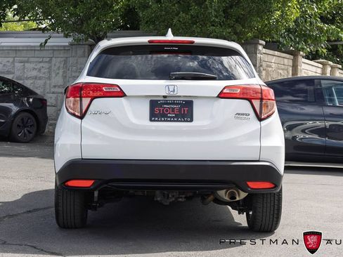 Used 2018 Honda HR-V EX image 15