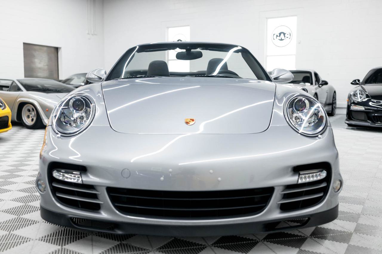 Used 2010 Porsche 911 Turbo AWD/4WD image 8