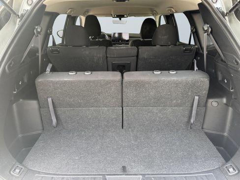 Used 2025 Mitsubishi Outlander ES image 15