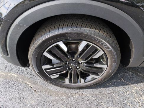 Used 2025 Kia Telluride SX Prestige image 12