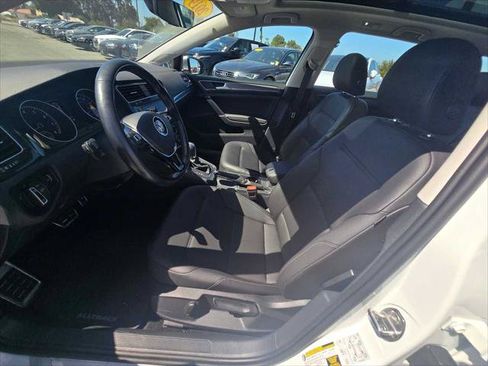 Used 2019 Volkswagen Golf Alltrack SE AWD/4WD image 23