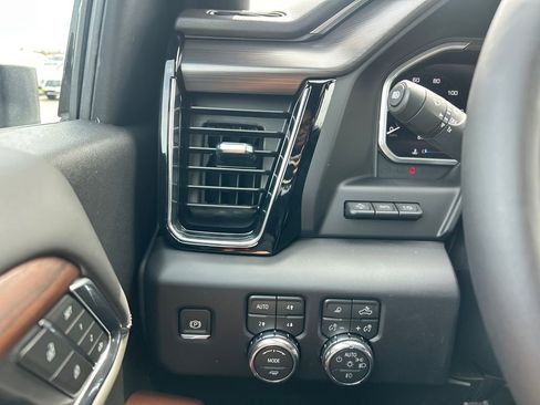 New 2026 GMC Sierra 2500 Denali Ultimate image 19