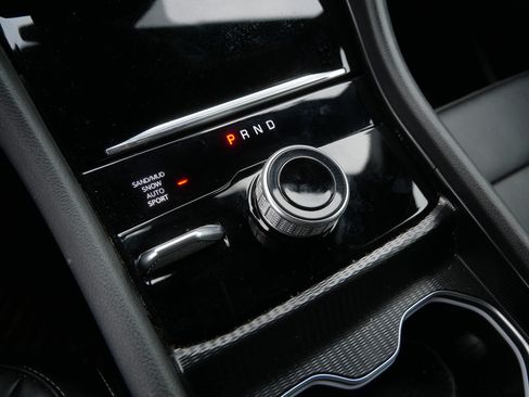 Used 2024 Jeep Grand Cherokee Limited w/ Trailer Tow Package image 27