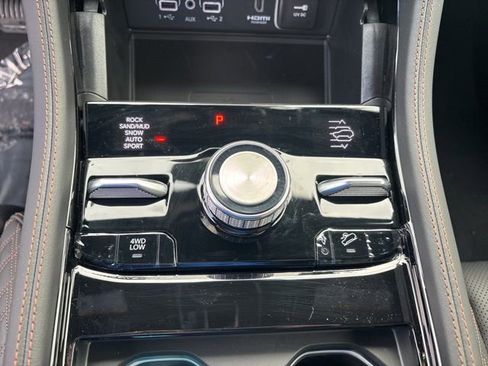 New 2025 Jeep Grand Cherokee L Summit image 23