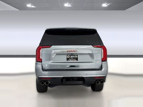 Used 2023 GMC Yukon Denali w/ LPO, Floor Liner Package RWD image 10