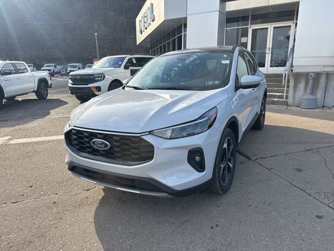New 2025 Ford Escape ST-Line Elite w/ Tech Pack #2 image 3