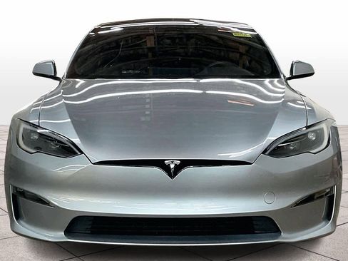 Used 2025 Tesla Model S Plaid image 3