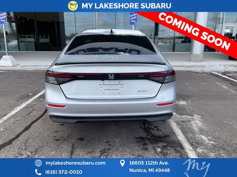 Used 2025 Honda Accord Sport image 7