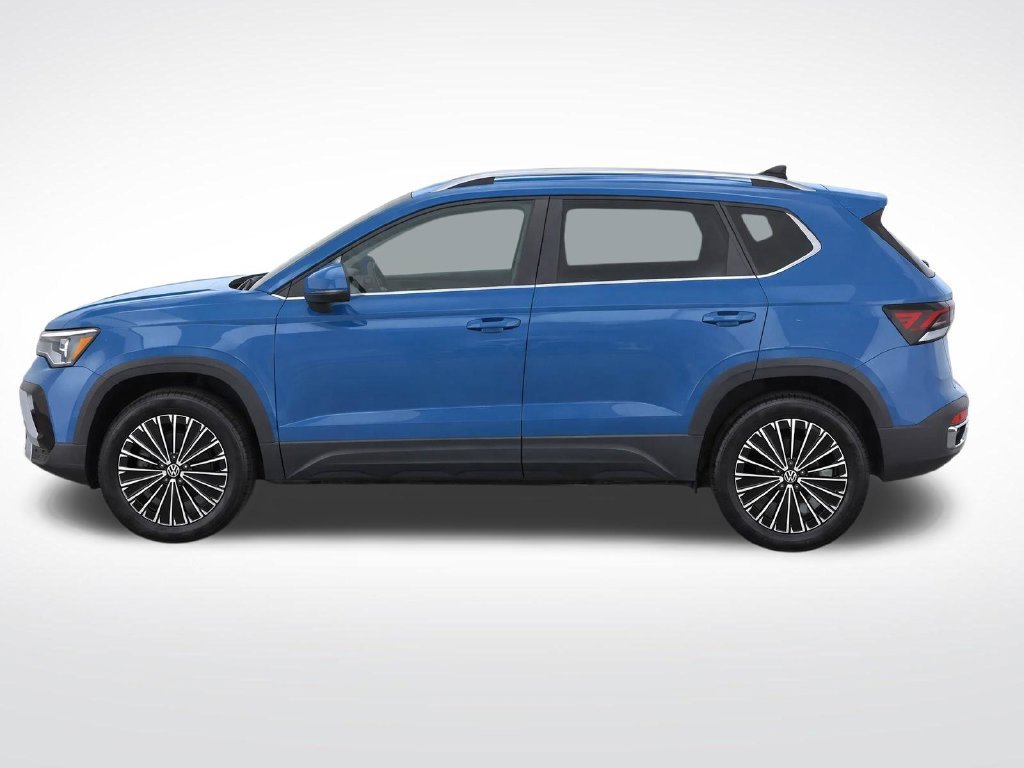 Used 2026 Volkswagen Taos SE FWD image 7
