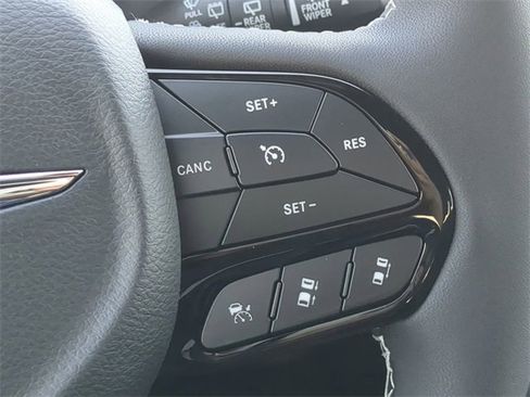 New 2026 Chrysler Pacifica Limited w/ S Appearance Package image 34