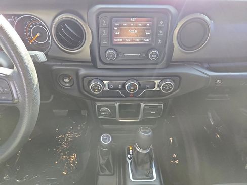 Used 2020 Jeep Wrangler Unlimited Sport image 24