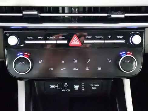 Used 2025 Hyundai Tucson SEL AWD/4WD image 37