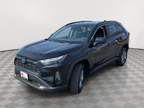 Used 2024 Toyota RAV4 LE image 18