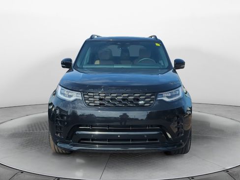 Certified 2024 Land Rover Discovery Dynamic SE image 2
