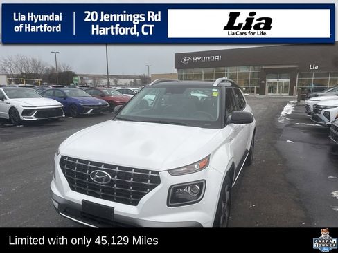 Certified 2023 Hyundai Venue Limited w/ Cargo Package image 1