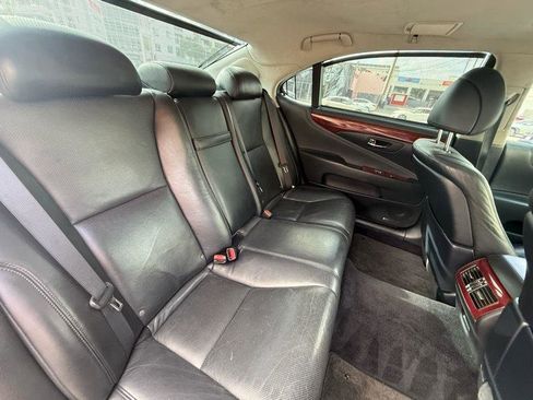 Used 2010 Lexus LS 460 L RWD image 19