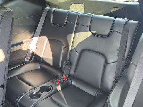 Used 2023 Tesla Model Y Long Range image 17