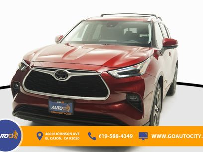 Used 2021 Toyota Highlander XLE