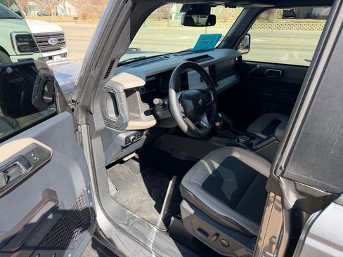 Used 2024 Ford Bronco Wildtrak AWD/4WD image 13