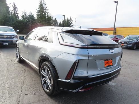 Used 2024 Cadillac Lyriq Luxury image 5