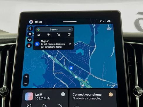 Certified 2026 Volvo XC60 B5 Plus w/ Climate Package PRO image 13