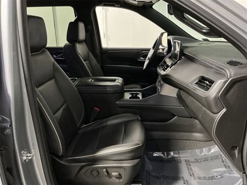 Used 2024 GMC Yukon SLT image 34