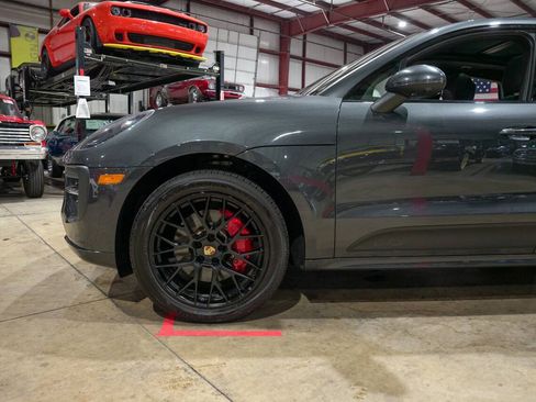 Used 2021 Porsche Macan GTS w/ Premium Package Plus (PF9) AWD/4WD image 3