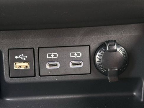 Used 2024 Toyota Highlander XSE FWD image 23