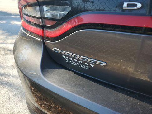 Used 2015 Dodge Charger R/T w/ Plus Group image 7