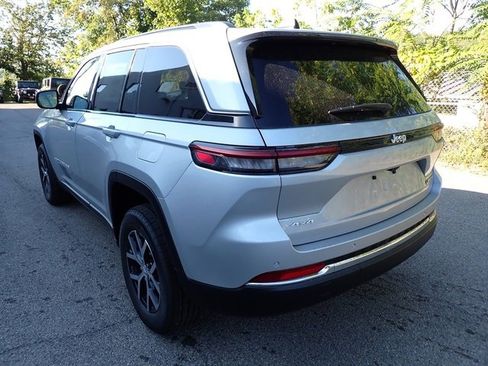 New 2025 Jeep Grand Cherokee Limited image 2