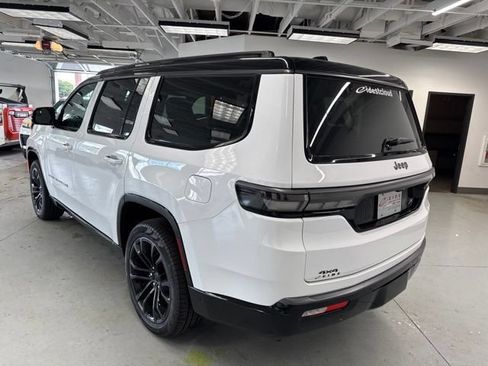 New 2026 Jeep Grand Wagoneer Summit AWD/4WD image 6