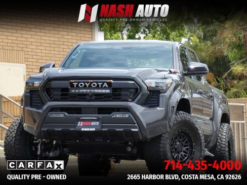 Used 2026 Toyota Tacoma SR5 AWD/4WD image 4