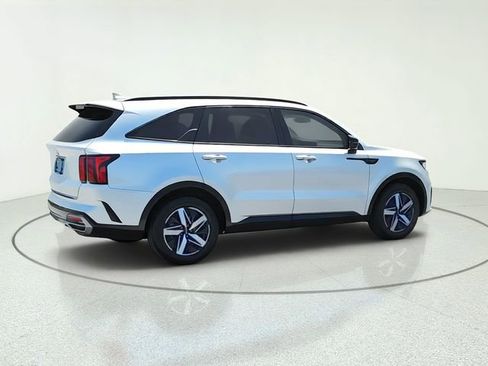 Certified 2022 Kia Sorento S FWD image 6