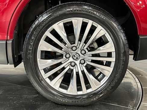 Used 2022 Toyota Venza Limited AWD/4WD image 25
