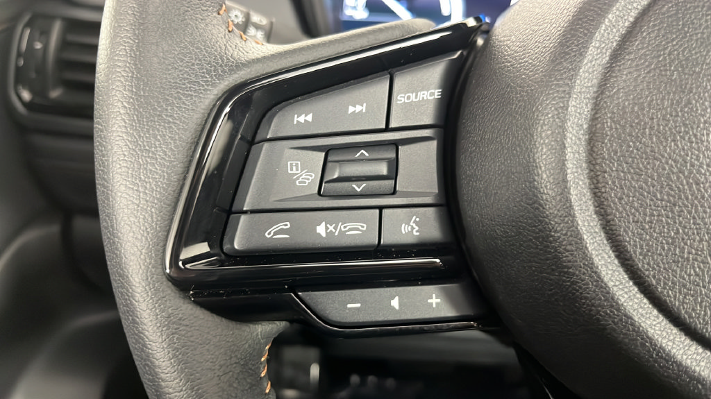 Used 2025 Subaru Forester Touring AWD/4WD image 24